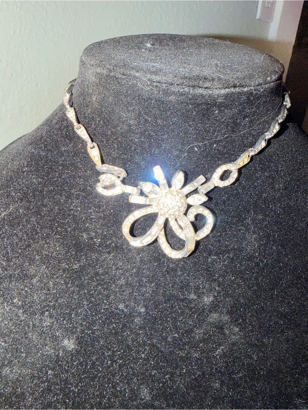 Sparkling Flower Statement Necklace in Silver